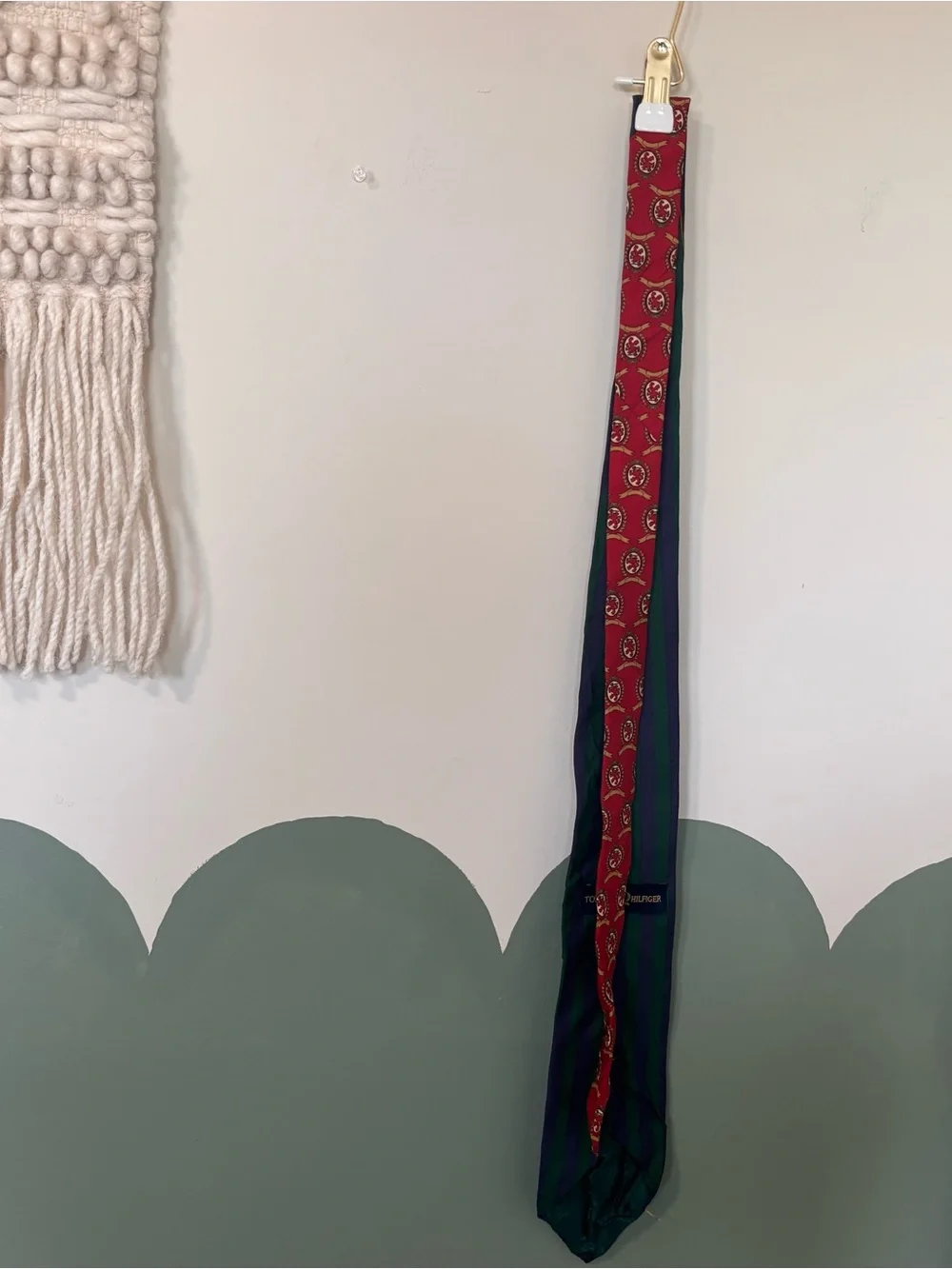 Vintage Tommy Hilfiger green and navy Fishing Pole Silk tie